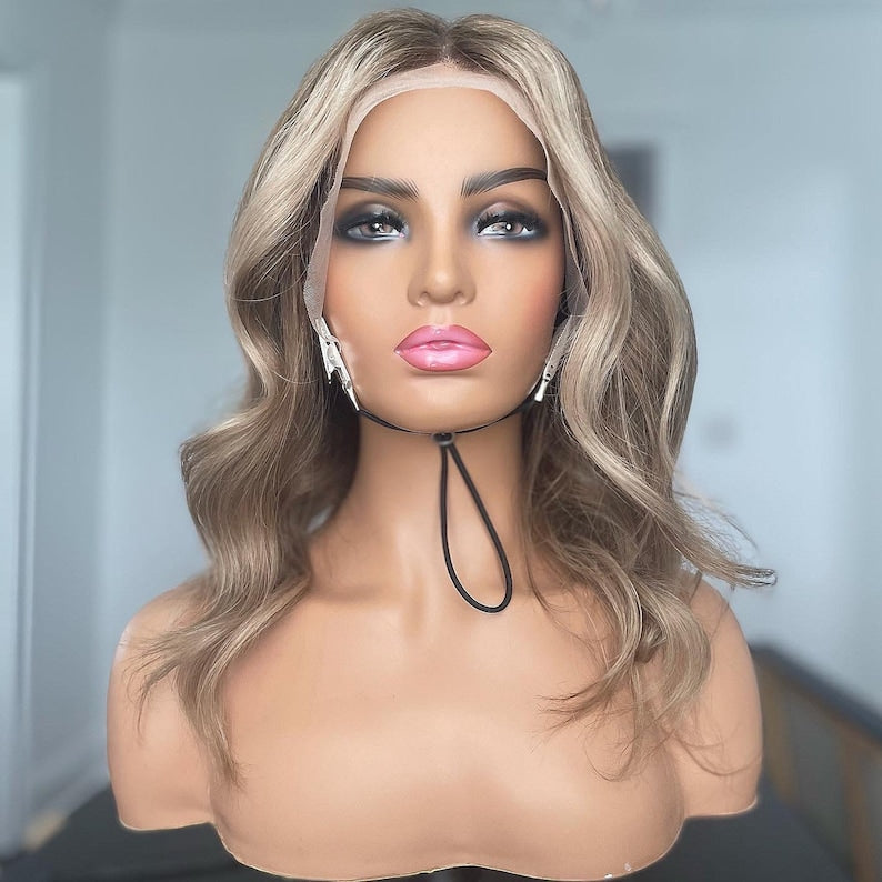 Lace Front Humana Ondulada loira com mechas 45cm 13x4 HD -Kerolly